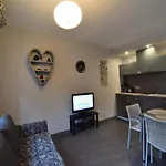 아파트 2-room 30 M2,