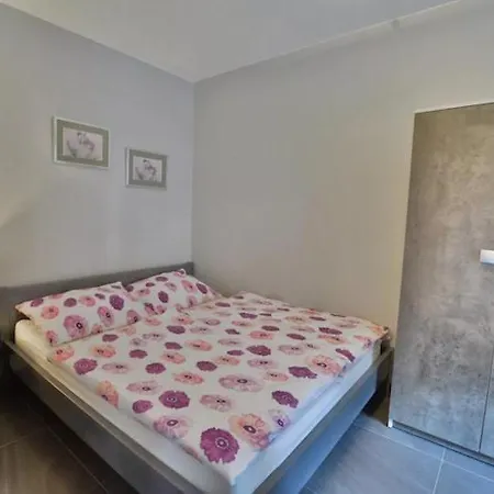 Apartment 2 30 M2 *